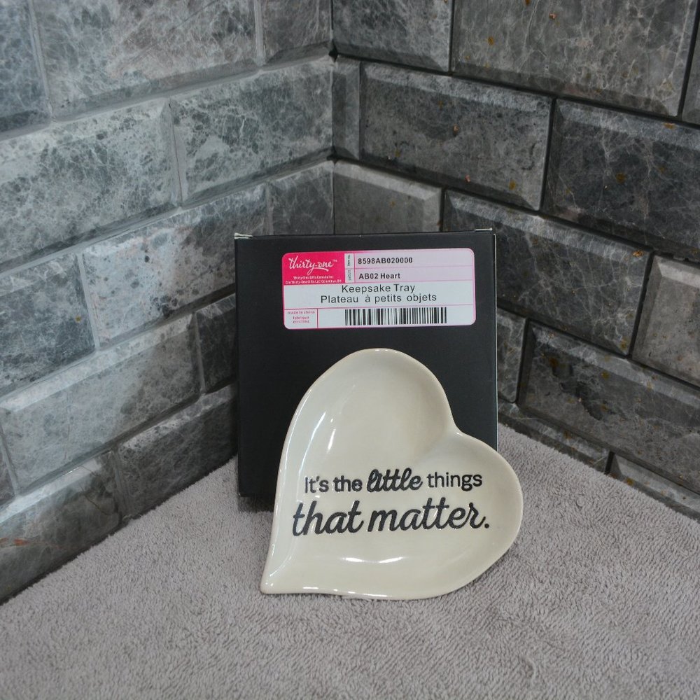 NWT Thirty-one trinket dish